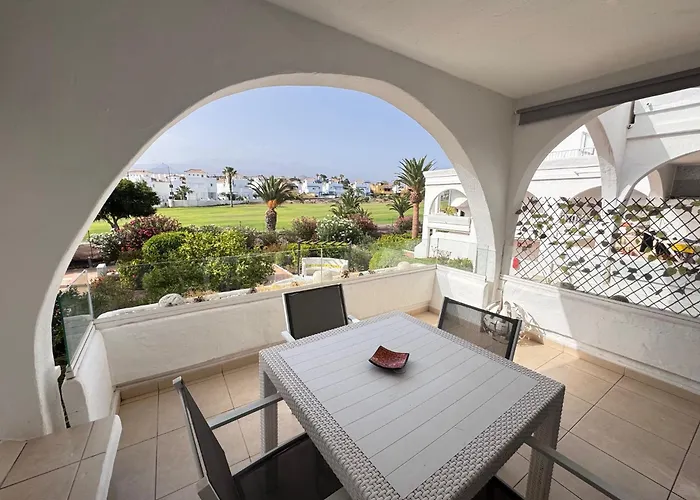 Amarilla Golf Scorpio