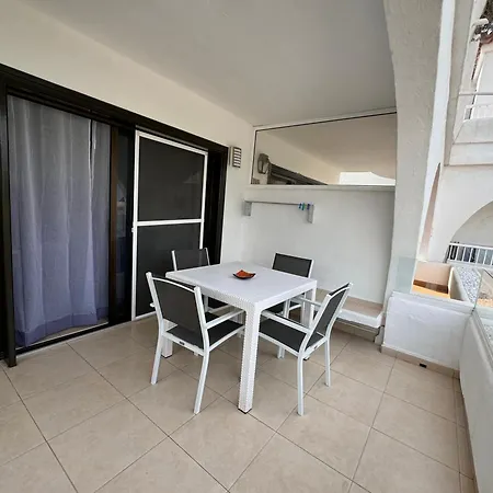 Amarilla Golf Scorpio * San Miguel de Abona