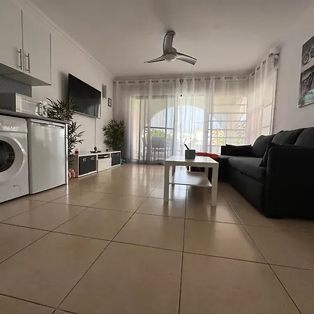 Amarilla Golf Scorpio * 圣米格尔德阿沃纳